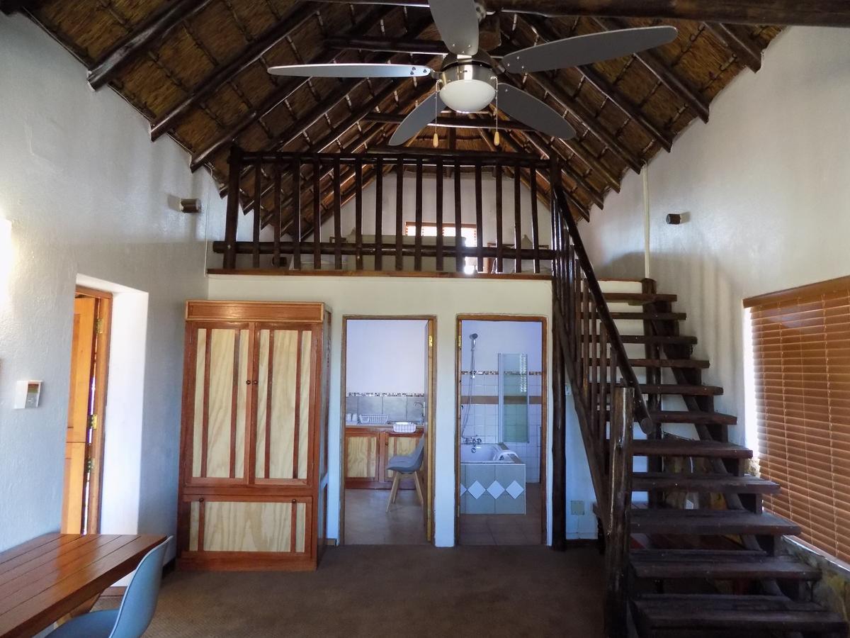 The Farm Inn Претория Екстериор снимка