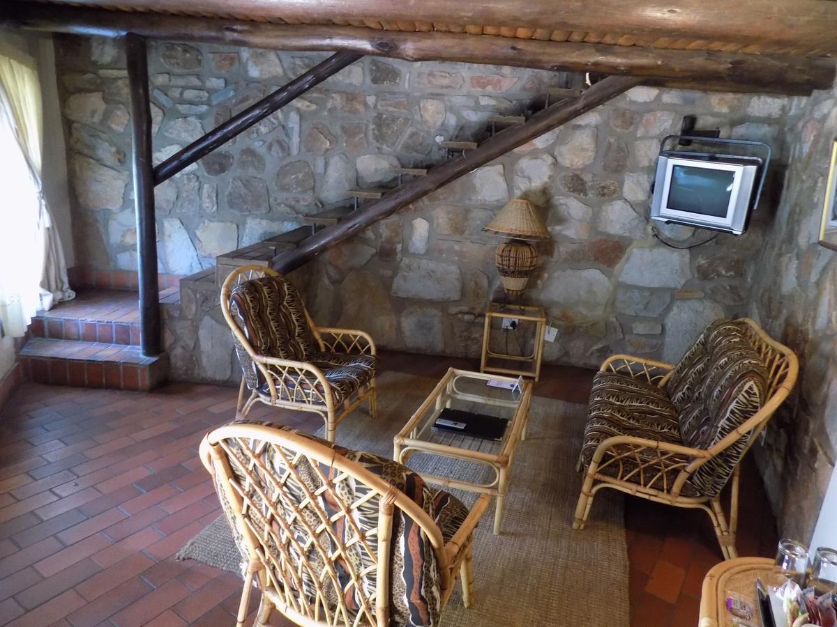 The Farm Inn Претория Екстериор снимка