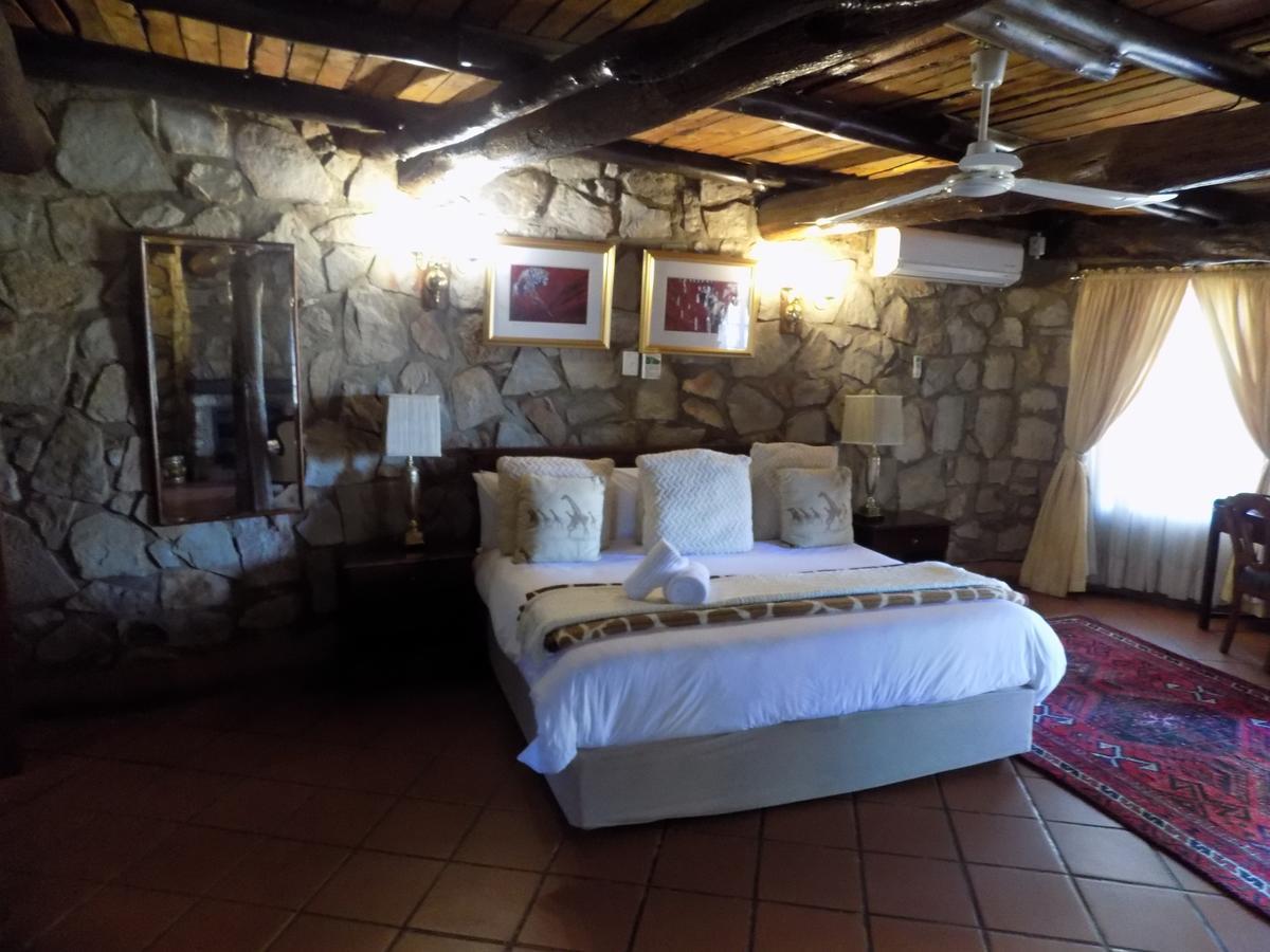 The Farm Inn Претория Екстериор снимка
