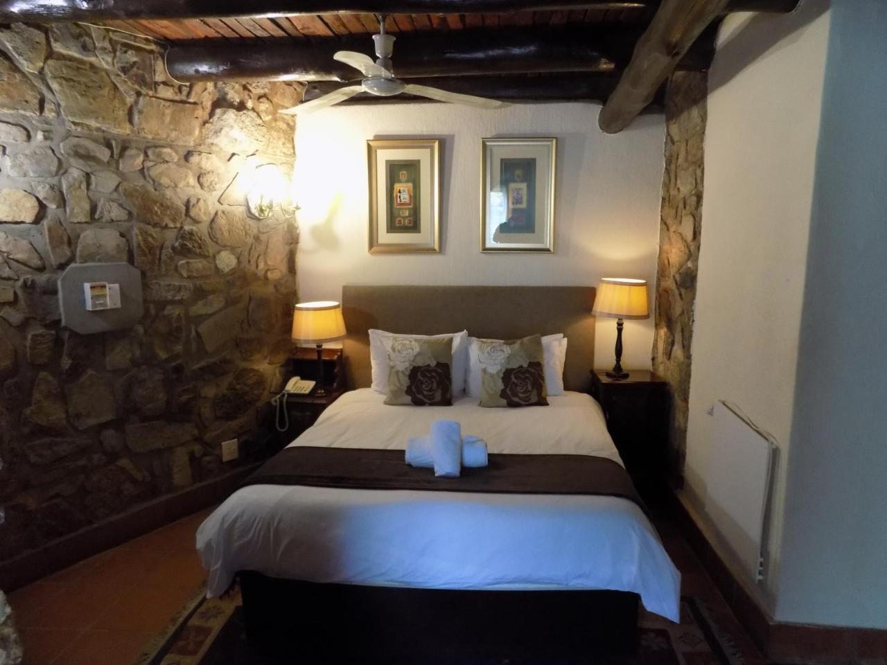 The Farm Inn Претория Екстериор снимка