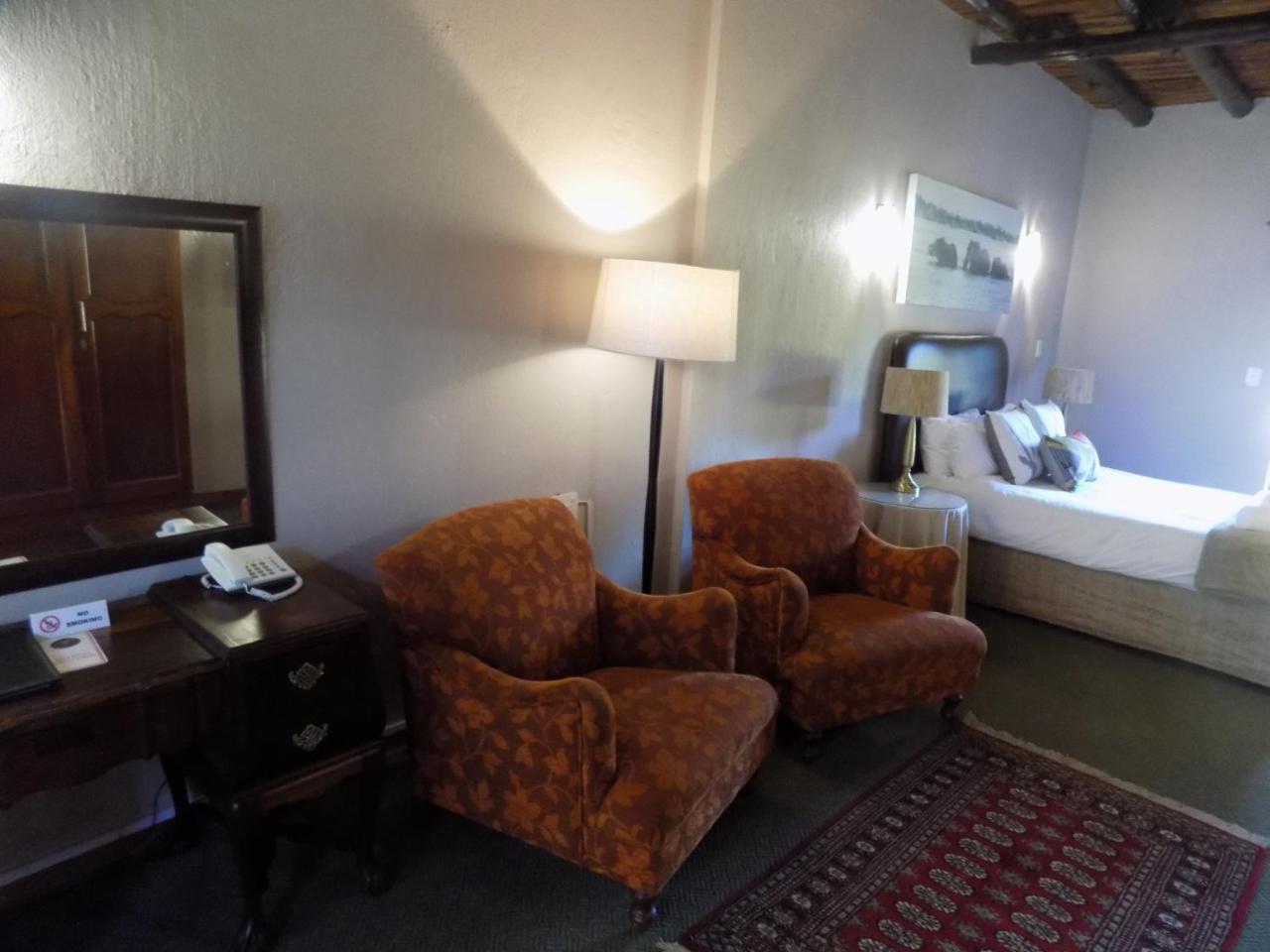 The Farm Inn Претория Екстериор снимка